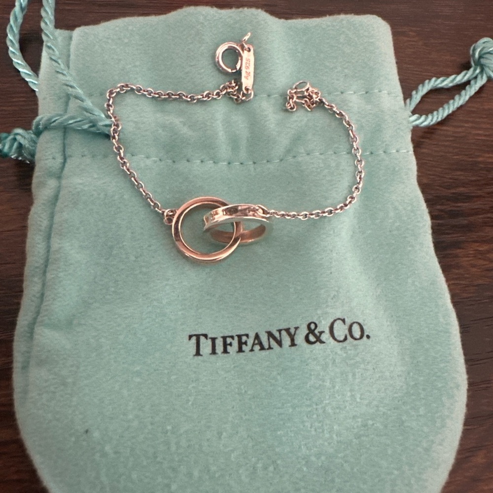 AUTHENTIC Tiffany & Co. Interlocking Circles Bracelet EUC
